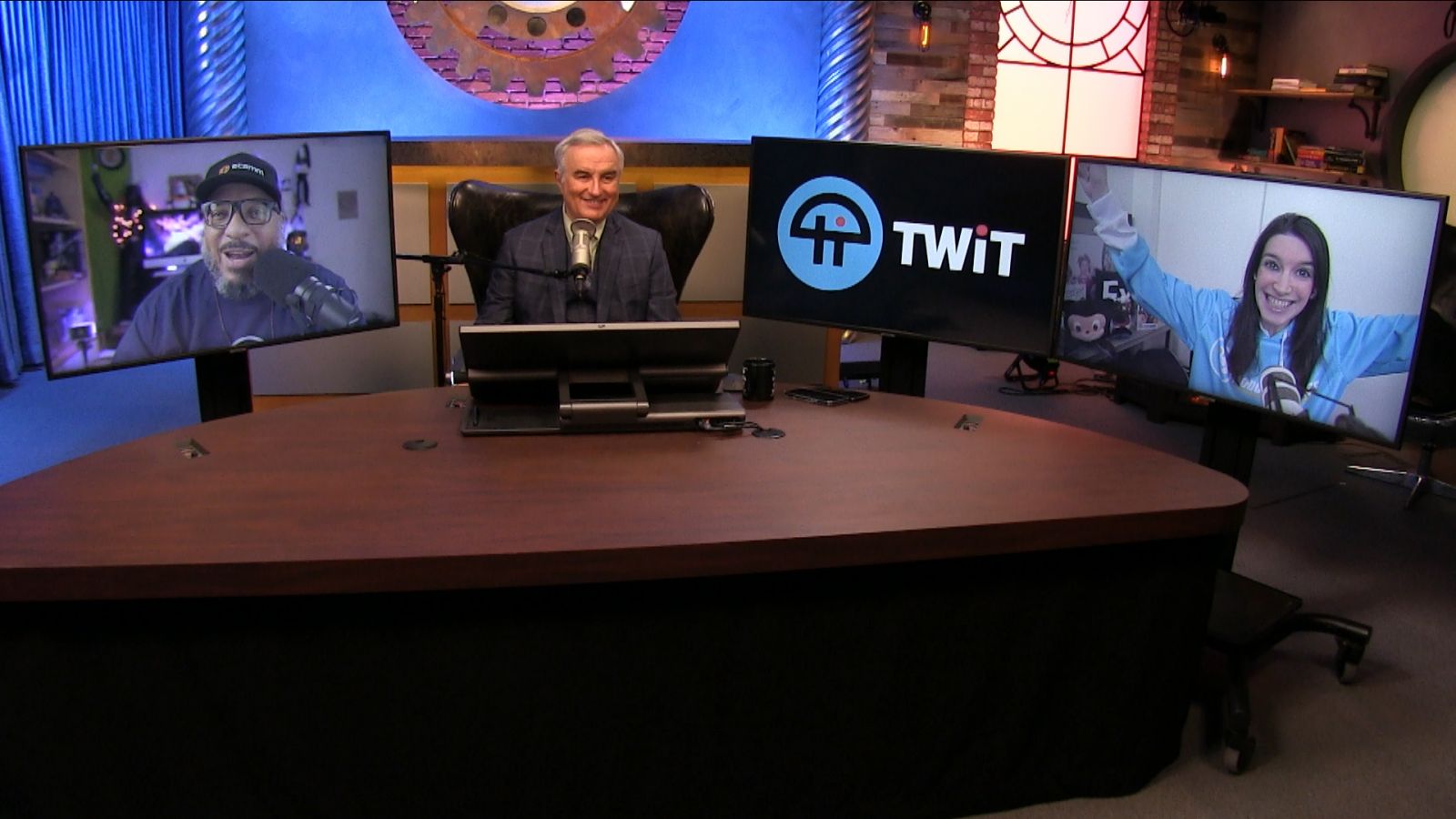 TWiT Extra: Universal Chat Clients