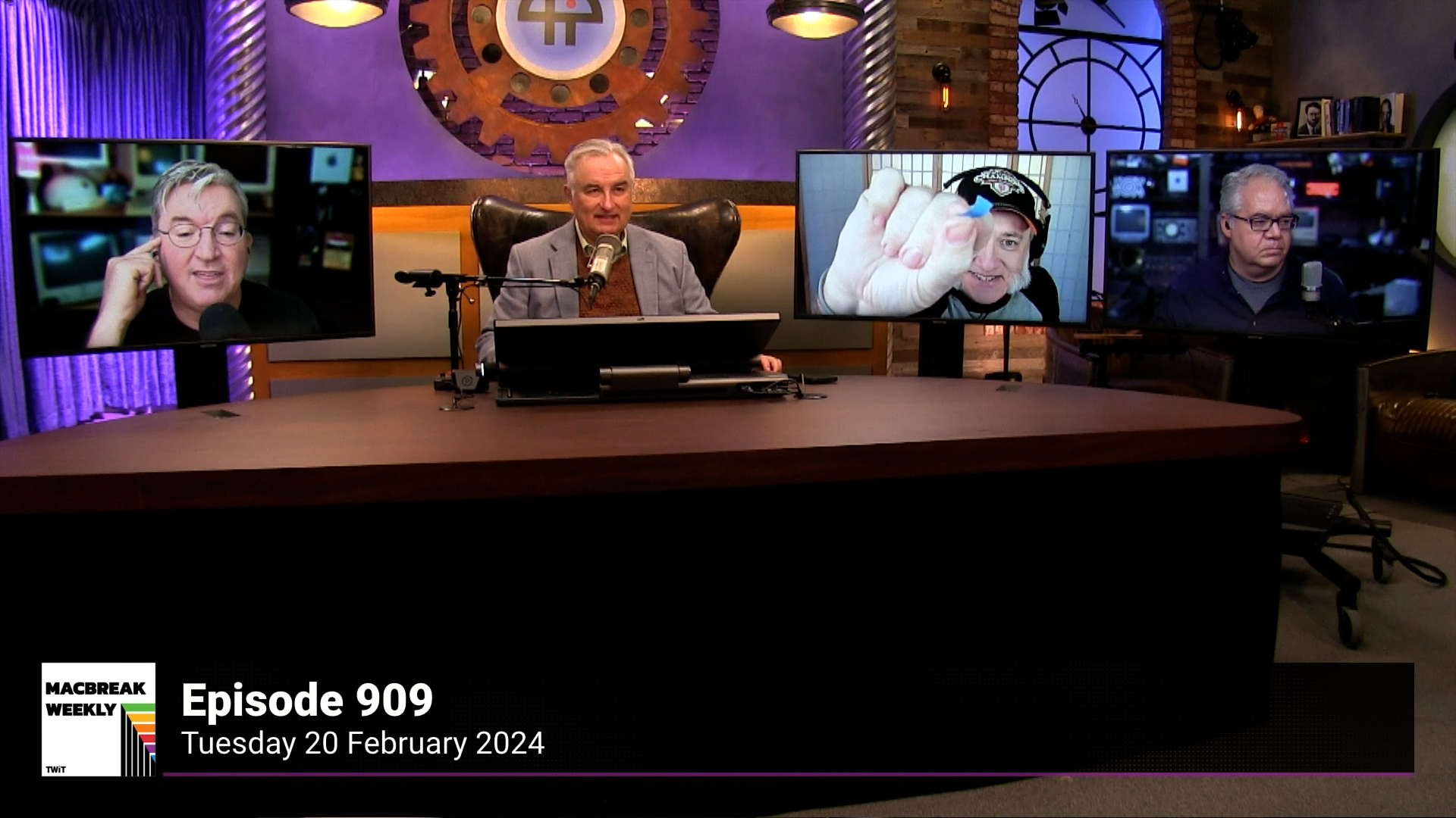 MBW Extra: Leo Is Too Happy For The Fog Machine