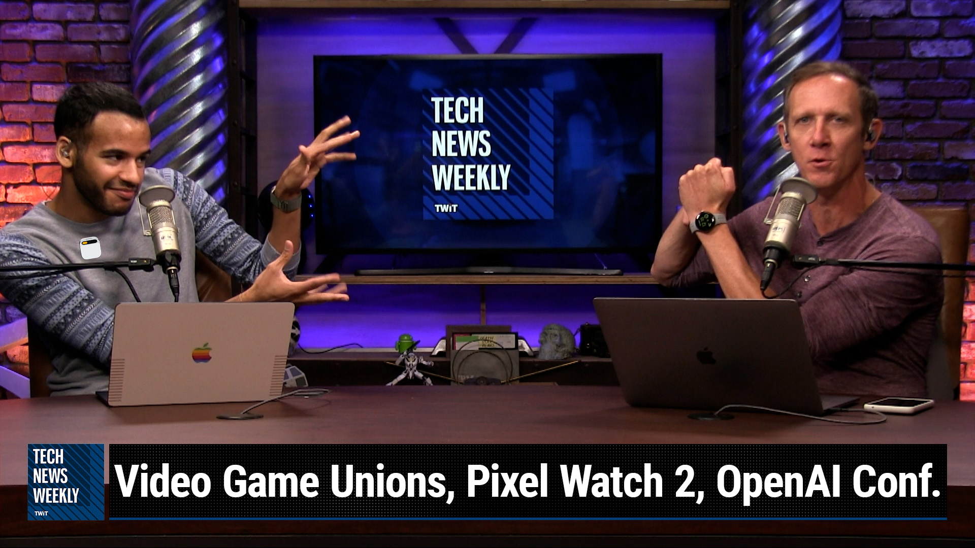 Tech News Weekly Episode Thumbnail