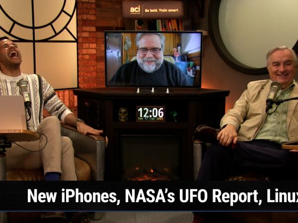 ATTG 1992: Gradually, Then Suddenly - New iPhones, NASA's UFO Report, Linux