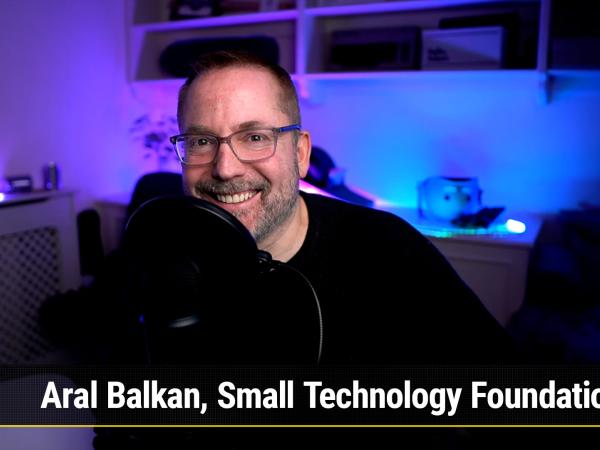 FLOSS Weekly 753: Small Is Beautiful
