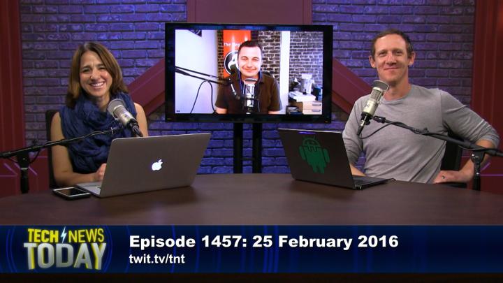 Reporter Hacked on Plane 