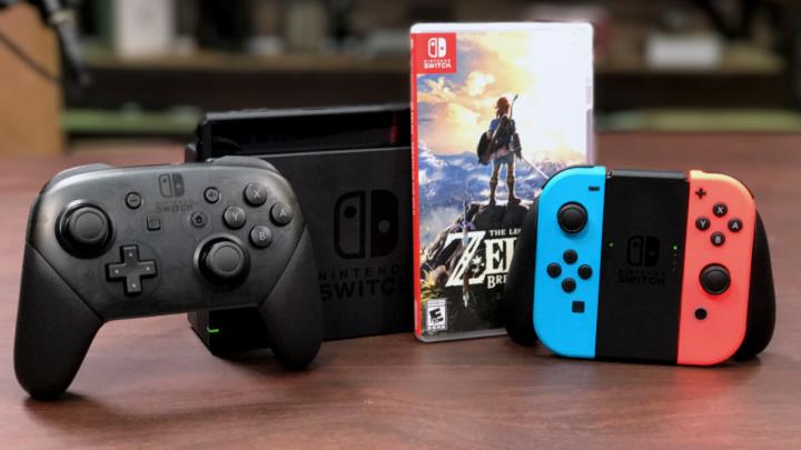 A full review of the Nintendo Switch with John Davison of Glixel.com.