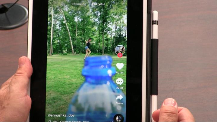 Huji, Snapchat, Musica.ly, Tik Tok