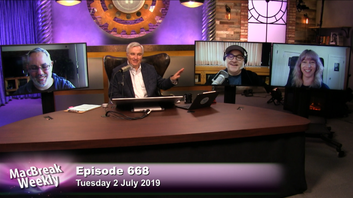 Jony Ive Leaves Apple